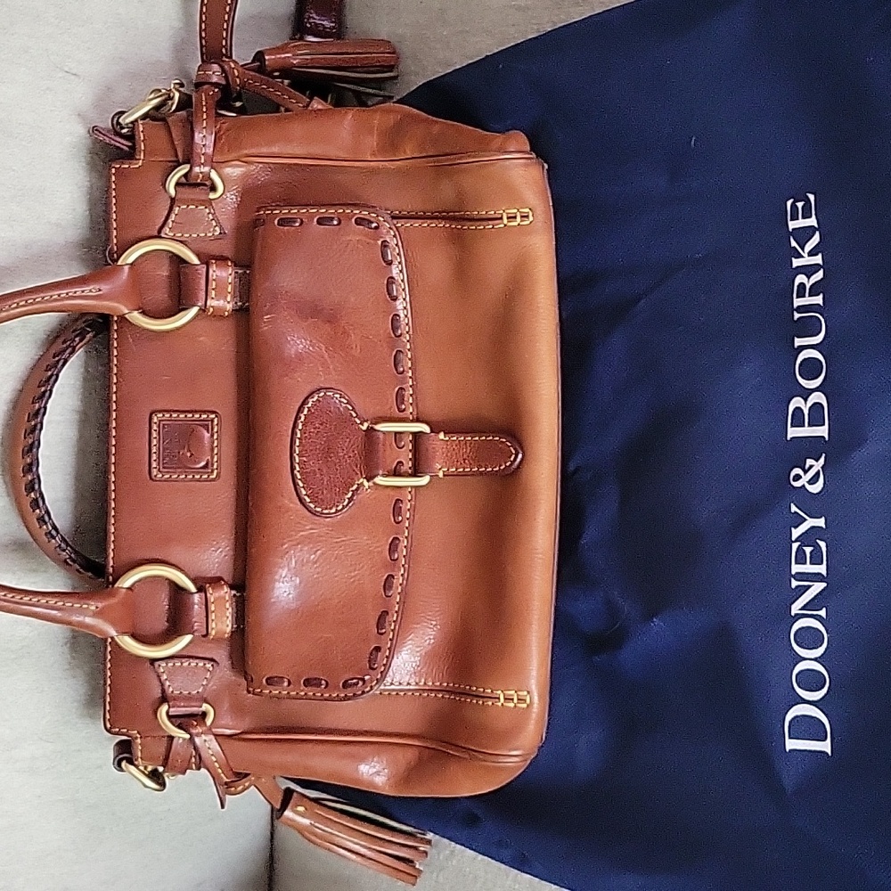 Dooney & Bourke bag